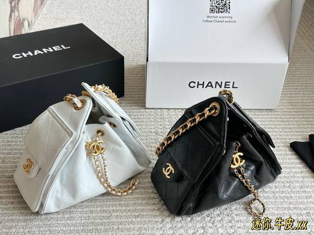 迷你 配盒 油腊皮 鱼子酱牛皮 Chanel 25S Hobo迷你真绝绝子今年香香25S系列简直美爆...这个Size 我真的太爱了 很适合这个季节鱼子酱的质感