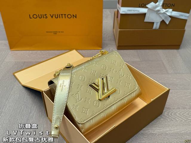 折叠盒原版五金带Logolvtwist新款包包复古优雅 永远的经典正式休闲皆可 日常通勤无压力 尺寸：23 16