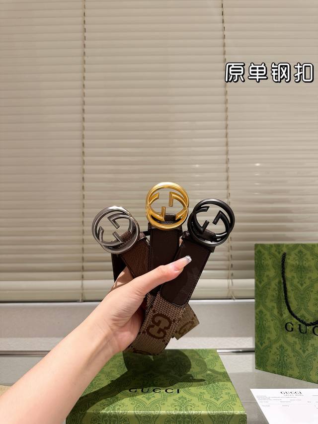 钢扣 高版本！腰带 Gucci牛皮皮带～热门款 男女通用皮带里面最火的版本啦～质量很好 全套包装！五金绝对不褪色 皮带头和专柜一样的哦～ 配礼盒手提袋发票