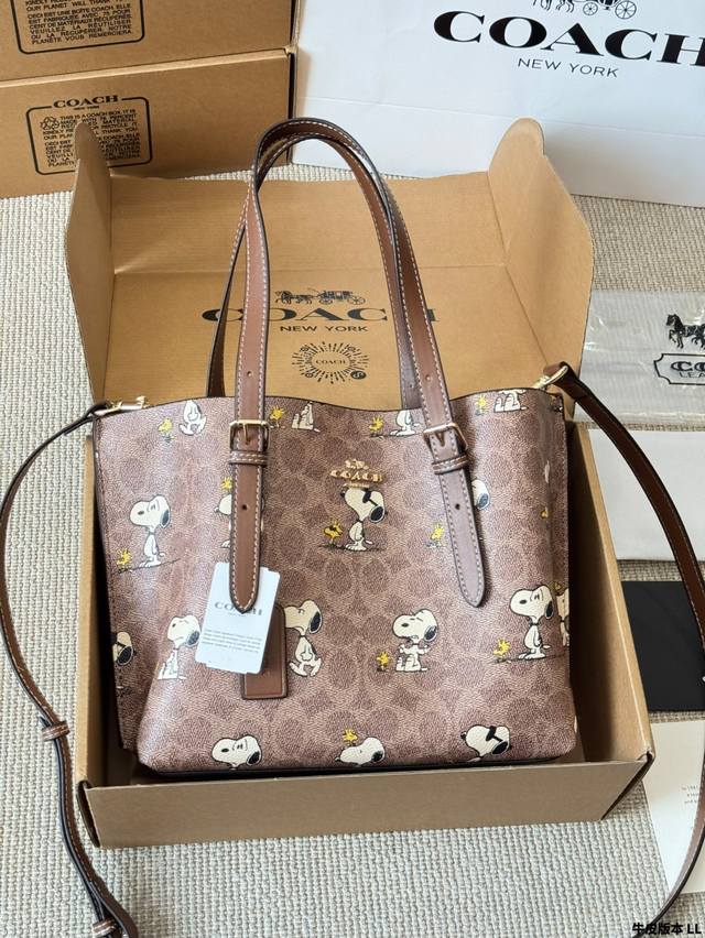 牛皮版本 Coach史努比 Mollie25 托特包 蔻驰Coach代工厂P最新购物袋 出货顶级品质亮泽五金Logo 炒鸡火实用的款式 多用款内衬Logo时尚百