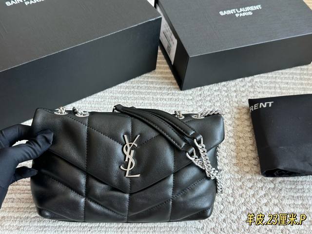 羊皮 配全套包装Size:23 16Cm 小 Ysl 云朵包包Loulou Puffer 绗缝小羊皮包犹如怀抱云朵般的感受 羊皮 配全套包装Size:23 16Cm 小 Ysl 云朵包包Loulou Puffer 绗缝小羊皮包犹如怀抱云朵般的感受