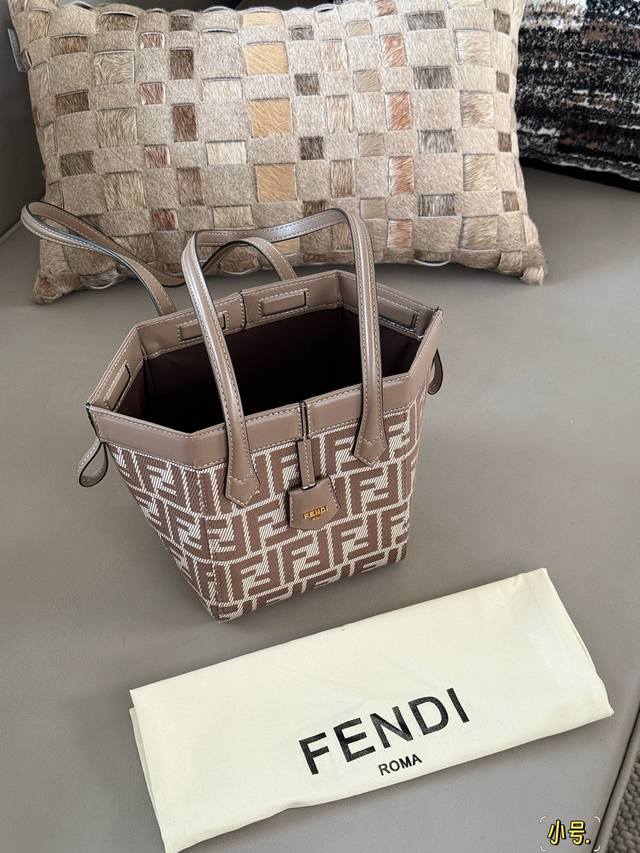 配盒Size：16*22Cm 小号 27*30Cm 大号 F家 新品Origami 购物袋 折纸包一只会“变魔术”的包通勤 休闲 度假 妈咪包超大容量多变造型！