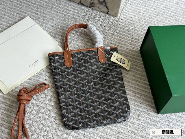 复刻版 配盒 Size：20*23Cm戈雅购物袋属于这个季节的迷你购物袋完美1:1定制手提斜挎 实物真的很有质感，