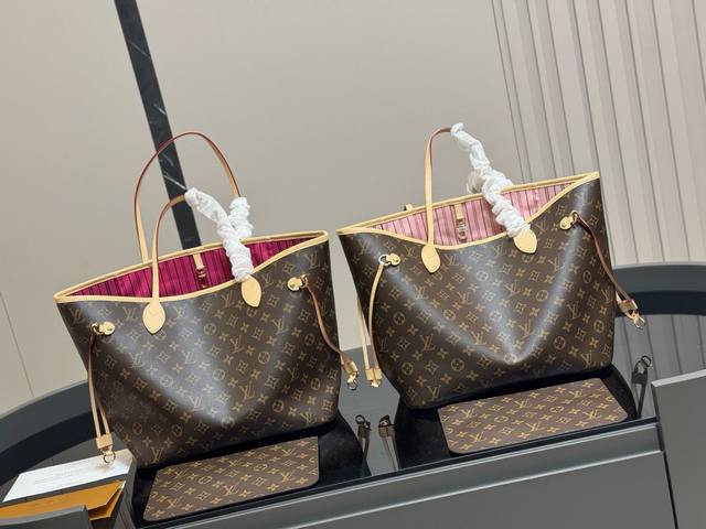 配折叠盒飞机盒Size： 32底*28高Cmlv Neverfull 中号购物袋！骨灰级产物！经典到无可复制！有质感！有味道！
