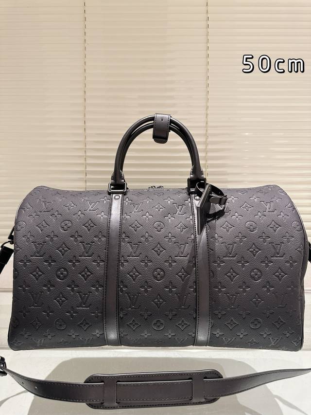 高版本旅行包 超酷中Lv Keepall老花旅行袋Lvkeepall 出差旅行最常用的一只包这是超酷的一只包可以做健身包,也可做旅行袋容量超级感人非常的实用出差 高版本旅行包 超酷中Lv Keepall老花旅行袋Lvkeepall 出差旅行最常用的一只包这是超酷的一只包可以做健身包,也可做旅行袋容量超级感人非常的实用出差