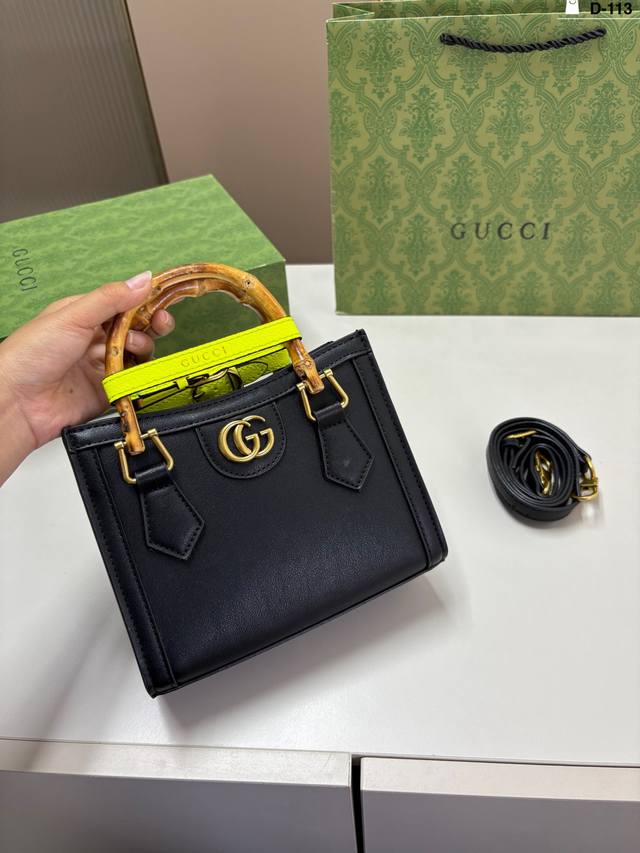 Gucci 酷奇竹节包 Guccidiana竹节手柄托特Tote购物袋最新系列这个款复古韵味特别浓上身效果也超赞D-113尺寸20×15折叠盒