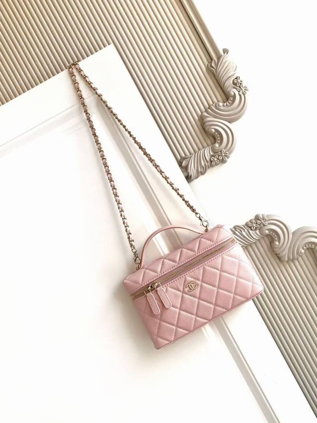 Ap 进口拉链Ykk 18K金！肉眼可见 高级货对市场普货、随便拿去对比吧 出口产品 Ohanel25C Lp手柄化妆包盒子包 非常经典耐看的造型 容量也非常大