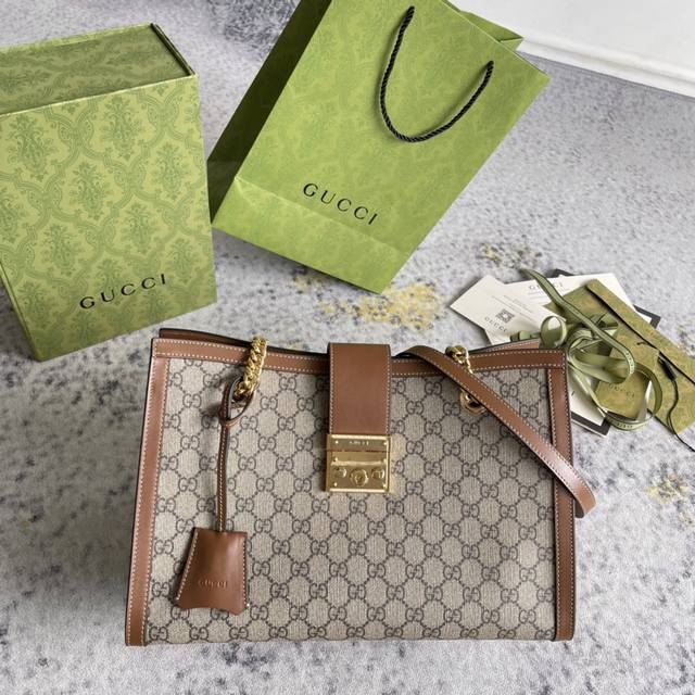 Gucci新款专柜品质，顶级原单货，实物实拍！款号479197Pvc棕尺寸：宽35X高23X侧宽14，出货啦！