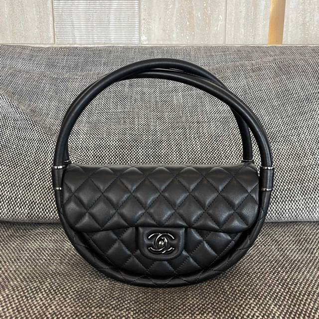 Chanel Vintage 呼啦圈包 尺寸:24X24X9.5Cm