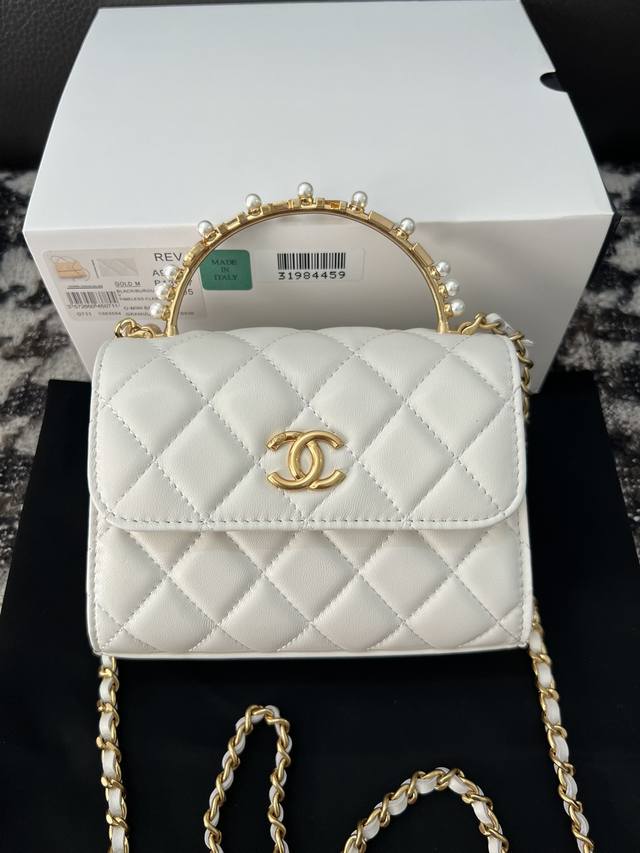 Chanel香奈儿23Bkelly本季最美包包 手柄珍珠闪钻Kelly，超级好看 尺寸：15