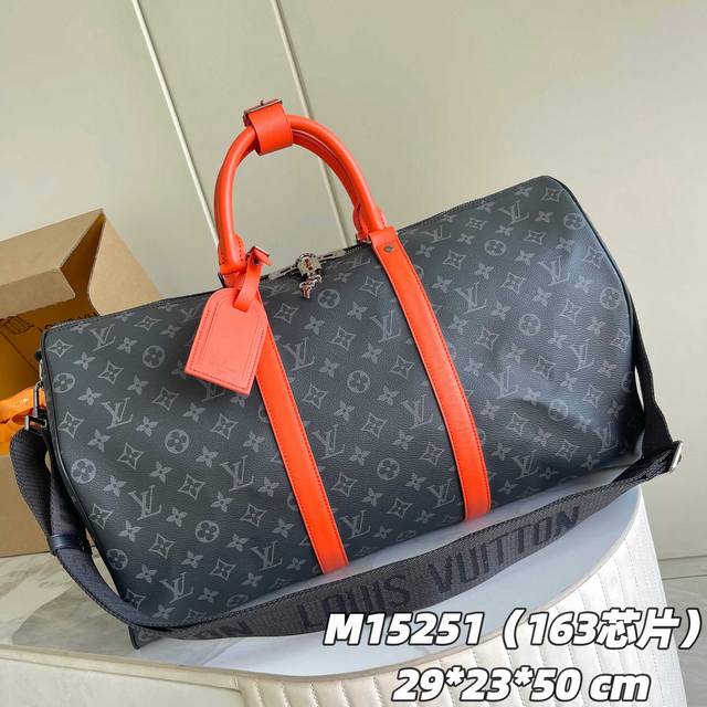 163C01芯片版 内部价P 50Cm 款号： M15251 橙色 原单加强版 独家实拍背景图 本款 Keepall BandoulièRe 50 旅行袋取材