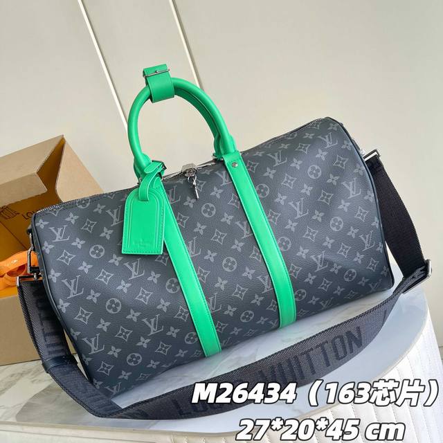 163C01芯片版 内部价P 45Cm 款号： M26434 绿色 钢钉 原单加强版 独家实拍背景图 本款 Keepall BandoulièRe 45 旅行袋