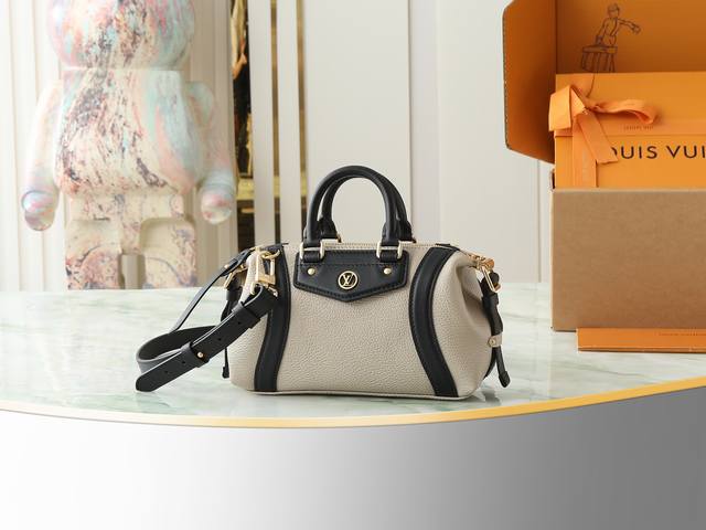 顶级原单 独家实拍 M14721灰褐色 全皮机车包 M14702 M14623 Nano Lv Biker 手袋 本款 Nano Lv Rider 手袋出自 2