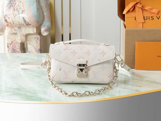 顶级原单 独家实拍 M25682米白渐变色 全皮链条 差包 当季新款 Pochette MéTis East West 手袋 本款 Pochette MéTis