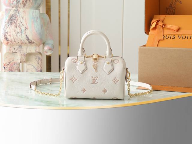 顶级原单 独家实拍 M14291奶油色 全皮Speedy枕头包 Speedy BandoulièRe 20 手袋 焕新品牌经典 Monogram Emprein 顶级原单 独家实拍 M14291奶油色 全皮Speedy枕头包 Speedy BandoulièRe 20 手袋 焕新品牌经典 Monogram Emprein