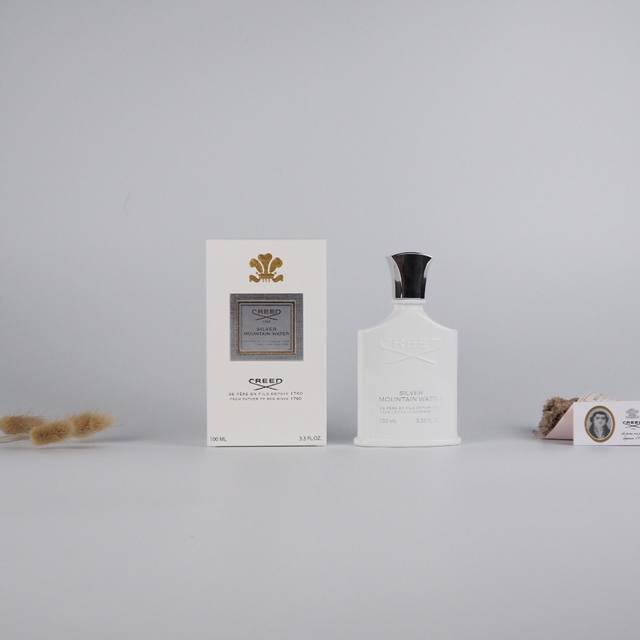 原单品质 实拍 克雷德信仰银色山泉Creed Silver Mountain Water男士香水 Ml, 1995 属性:中性香 香调:馥奇香调 前调:香柠,檬 原单品质 实拍 克雷德信仰银色山泉Creed Silver Mountain Water男士香水 Ml, 1995 属性:中性香 香调:馥奇香调 前调:香柠,檬