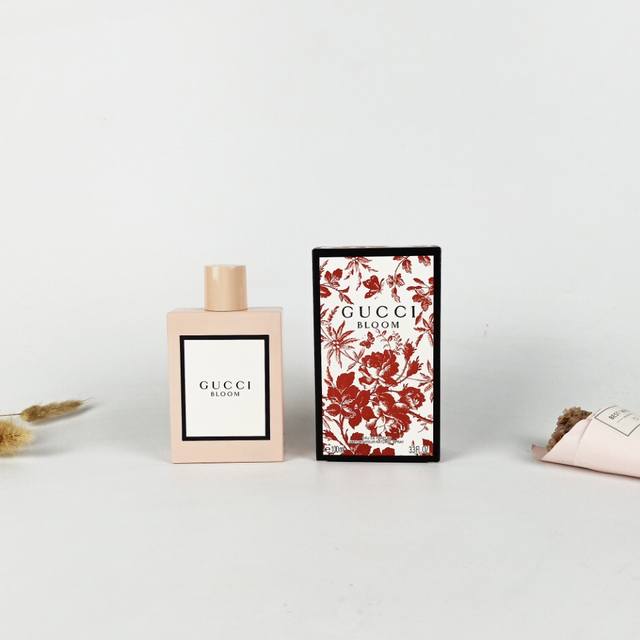 原单品质 实拍 Gucci古驰2017新款香水Edp粉色繁花盛宴Bloom Ml 香调：花香调 气味：茉莉 晚香玉 鸢尾根