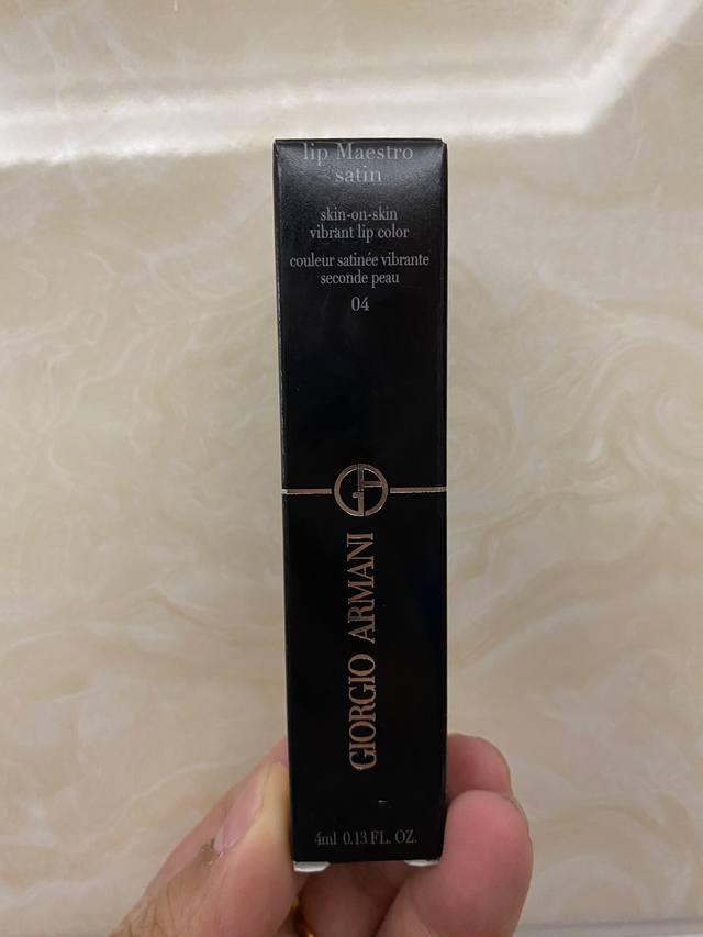 阿玛尼红管水光唇釉4Ml 一比一质量12色：01#，02#，03#，04#，05#，07#，08#，09#，10#，11#，12#，13#。 新品 阿玛尼红管水