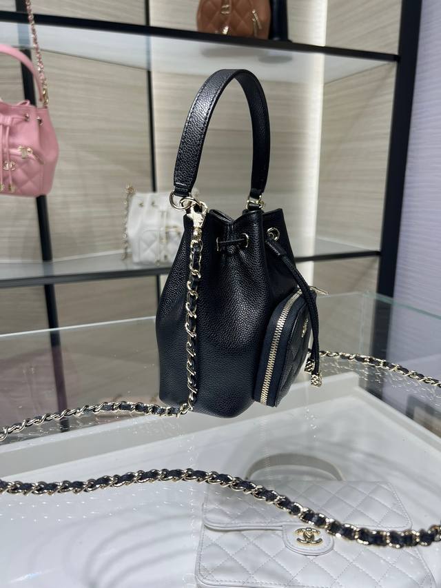 Ohanel 25B新款 小水桶包 小福袋 经典菱格走线 抽绳 小牛皮 尺寸:12.5×10×7Cm 型号4775 Ohanel 25B新款 小水桶包 小福袋 经典菱格走线 抽绳 小牛皮 尺寸:12.5×10×7Cm 型号4775