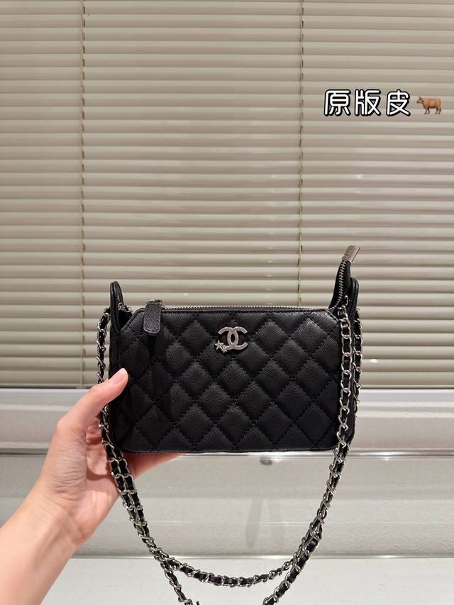 头层牛皮 Chanel包 慵懒随性又好背 上身满满的惊喜 高级慵懒又随性 彻底心动的一只 Size:20.12 头层牛皮 Chanel包 慵懒随性又好背 上身满满的惊喜 高级慵懒又随性 彻底心动的一只 Size:20.12