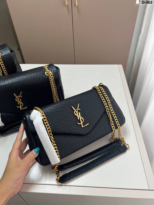 小 牛皮 Ysl 新款Calypso云朵腋下包 软泡泡的那帕皮云朵包 像法棍包，像信封包 D-383尺寸25×12 26×15 33×18折叠盒