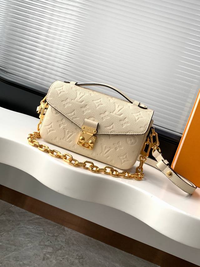 动态163C01芯片 顶级原单加强版 M22942米白 本款 Pochette MéTis East West 手袋取材 Monogram Empreinte