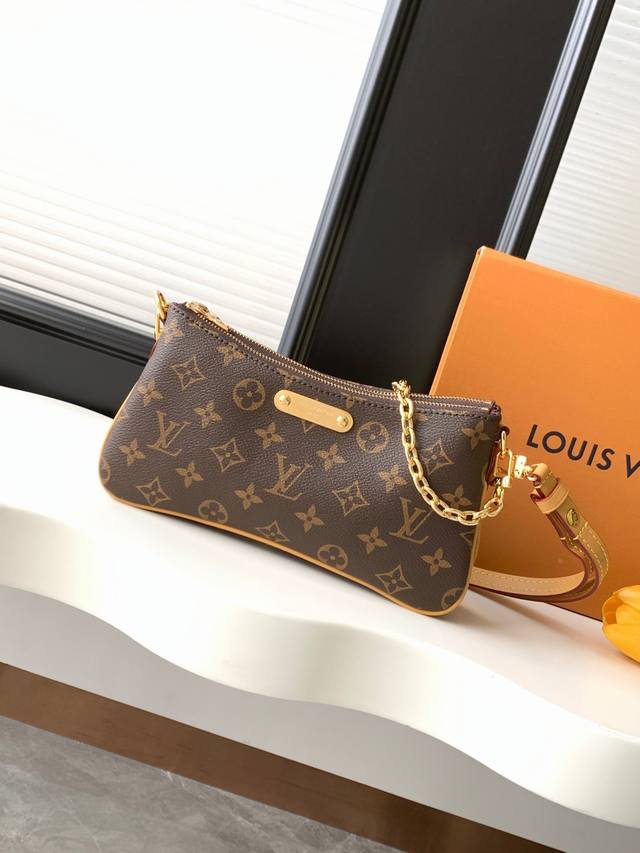 动态163C芯片 顶级原单加强版 M83008老花 链条包系列 Liv Pochette 手袋 Monogram 帆布中的 Liv Pochette Doubl