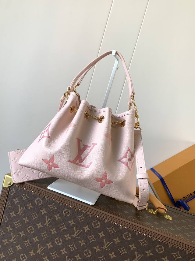 顶级原单，变码芯片 M25453杏色 M47209黑色 M46492粉色 M25452白色 本款 Summer Bundle 手袋出自 DéGradé 系列，崭