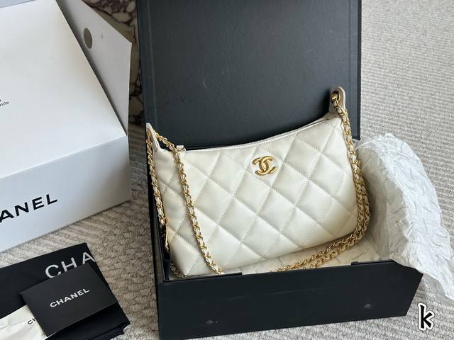 全网醉新的一只香奈儿25S香奈儿25S新款来袭这只Chanel 全堪称完美 它既能手提，又能斜挎、单肩，多种背法超实用，妥妥专柜刚出炉的标准全品相。25 15C