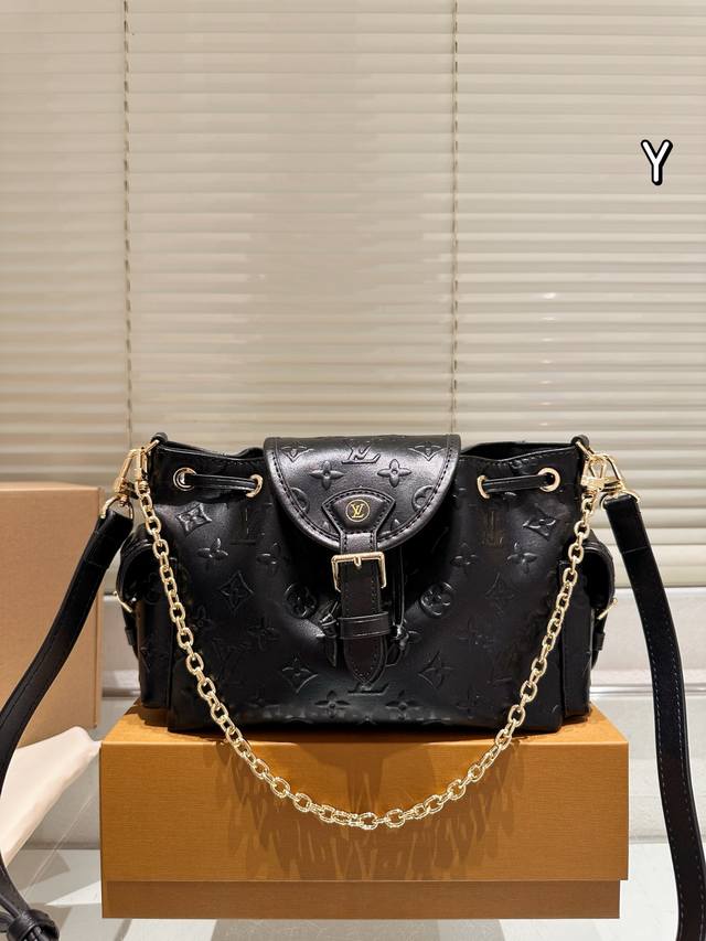 复刻版 配丝巾 Lv 路易威登｜Odyssee双肩包 新款 老花小号Bb双肩包 顶级牛皮 原单品质 尺寸 23 17Cm