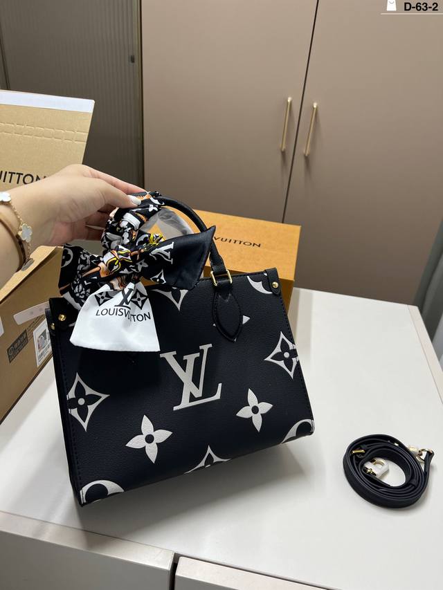 芯片版本 全钢五金 Lv路易威登丛林托特包 奢华与经典的老花托特 包型方正挺括 非常气质 D-63A尺寸25×20折叠盒飞机盒 芯片版本 全钢五金 Lv路易威登丛林托特包 奢华与经典的老花托特 包型方正挺括 非常气质 D-63A尺寸25×20折叠盒飞机盒