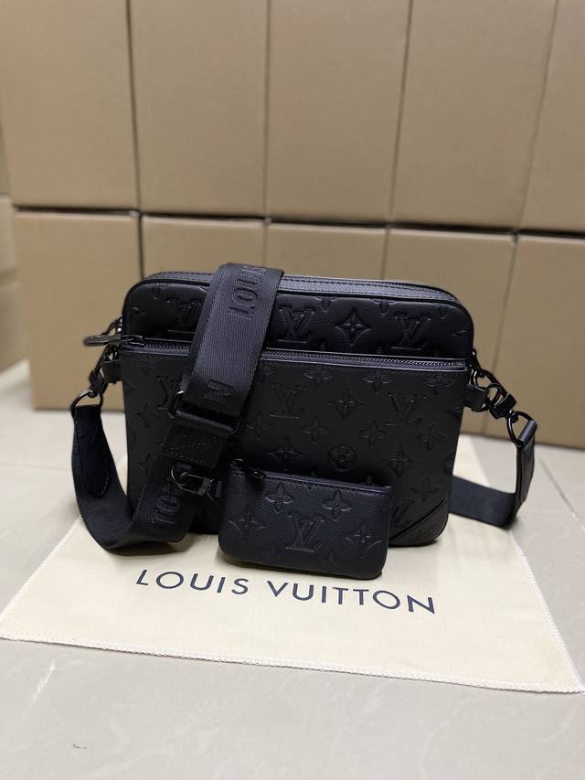 高品质 M46602黑色 头层原厂皮 特级做工 163芯片 大货实拍 高品质 M46602黑色 头层原厂皮 特级做工 163芯片 大货实拍