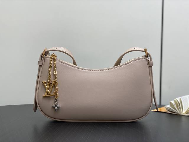 原单精品 M25525杏色 全皮腋下包Pochette Lv Bloom 手袋 M25784 杏色 M25525 黑色 红色 介绍Pochette Lv Blo