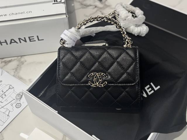 配盒 Size：15*12Cm 小香家 23Kelly 这个包型就是一整个爱住 可以手拎可以斜挎 还是鱼子酱牛皮太完美了！