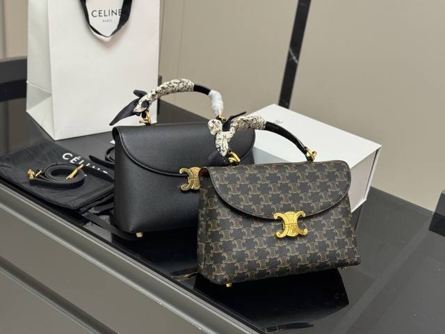 配折叠盒 Size：25Cm 赛琳 Nino 好看又好用的新款 2025新款小可爱Tilly 复古性感百搭小包 不容错过！！ 牛皮皮质