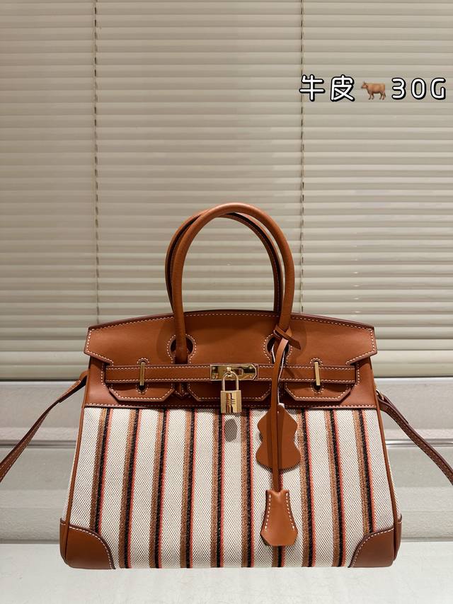 顶级原单 头层牛皮 爱马仕 Hermes|高定系列 铂金包,一只包包能换一座房说的就是它.是每个女人的心头至爱哦,超级大气的设计名媛气质展现得淋漓尽致这次去工厂 顶级原单 头层牛皮 爱马仕 Hermes|高定系列 铂金包,一只包包能换一座房说的就是它.是每个女人的心头至爱哦,超级大气的设计名媛气质展现得淋漓尽致这次去工厂