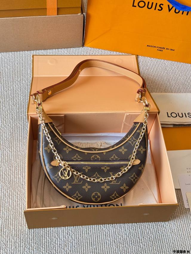 牛皮版本 Lv 路易威登｜Vitage 新款中古豌豆包 Lv Marel 中古包，最近Lv中古包款式可以说的不能再了，大小非常合适呦！造型也很特别，肩带质感很舒