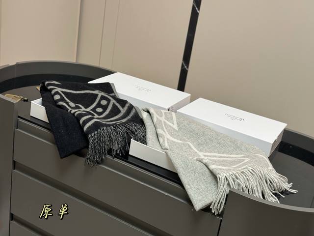 配盒羊毛 Size：50*195Cm 谁用谁喜欢 西太后双面羊毛围巾