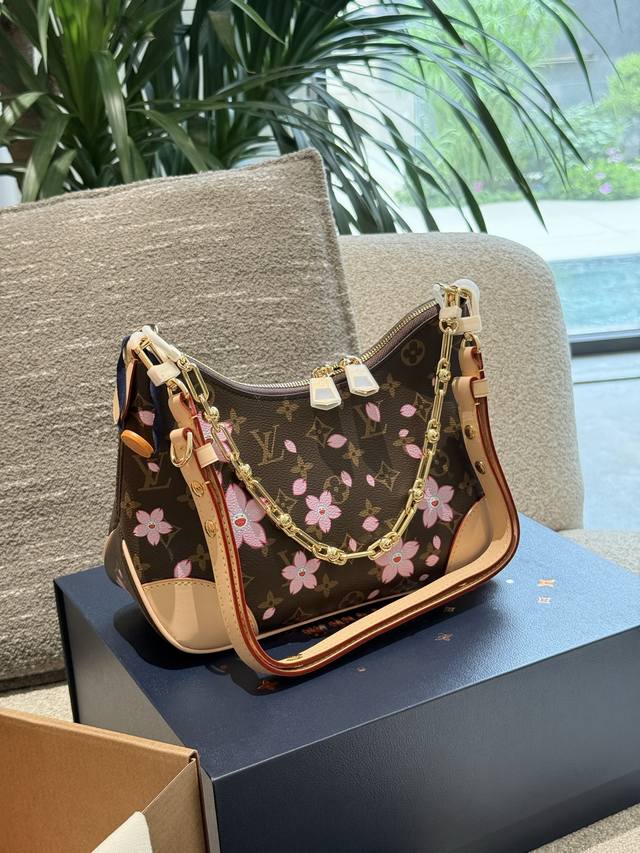 Lv X村上隆 移动の艺术 感受艺术元素和Monogram的碰撞