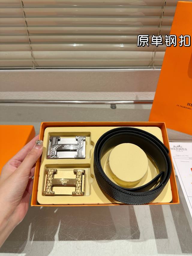 双头 钢扣 高版本！腰带 爱马仕牛皮皮带～热门款 男女通用皮带里面最火的版本啦～质量很好 全套包装！五金绝对不褪色 皮带头和专柜一样的哦～ 配礼盒手提袋发票
