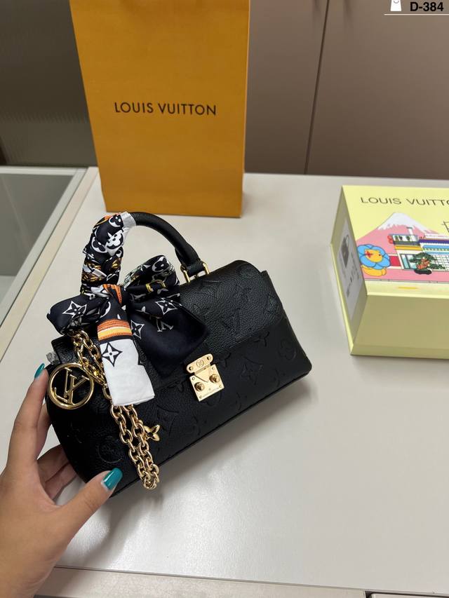 芯片版本 Lv Madeleine Bb手提单肩包 玛德琳Bb上身背大小刚好好 容量很大,日常出门上班背都没问题 D-384尺寸20×10折叠盒 芯片版本 Lv Madeleine Bb手提单肩包 玛德琳Bb上身背大小刚好好 容量很大,日常出门上班背都没问题 D-384尺寸20×10折叠盒