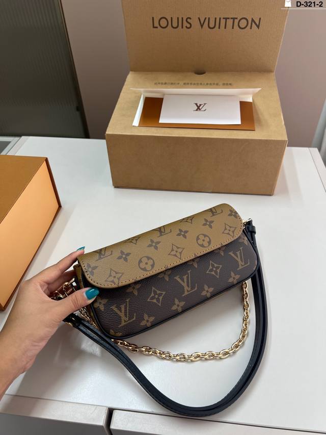 芯片版本 Lv麻将包Ivy 实物绝对惊艳到你 满足你任何穿搭 时尚潮流 D-321-2尺寸22×10折叠盒飞机盒