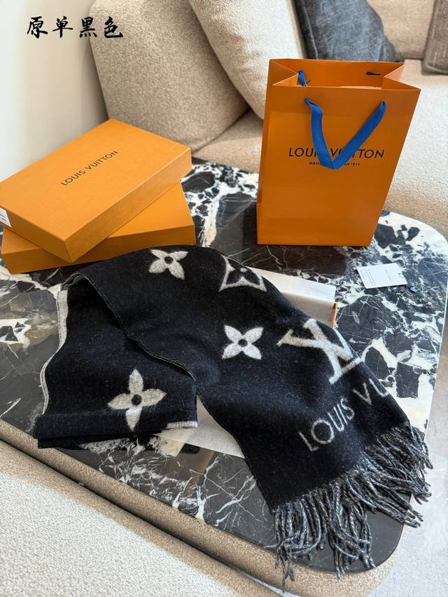 顶级原单 Lv爆款围巾必须拥有戴上就是韩剧女主本人Lv围巾系列百搭自用送礼都可以 100%羊绒温暖整个冬季◎ 柔软舒适增添时尚品味必须拥有起来卖 190×45C