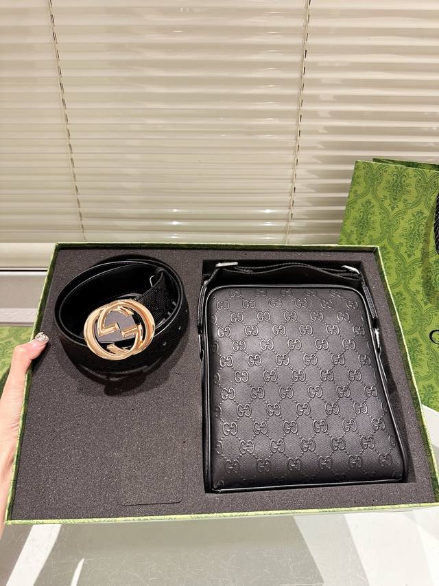 头层牛皮 礼盒 送男友必备品 实在太高级啦 皮带男包 高版本！腰带 牛皮皮带～热门款 男女通用皮带里面最火的版本啦～质量很好 全套包装！五金绝对不褪色 皮带头和