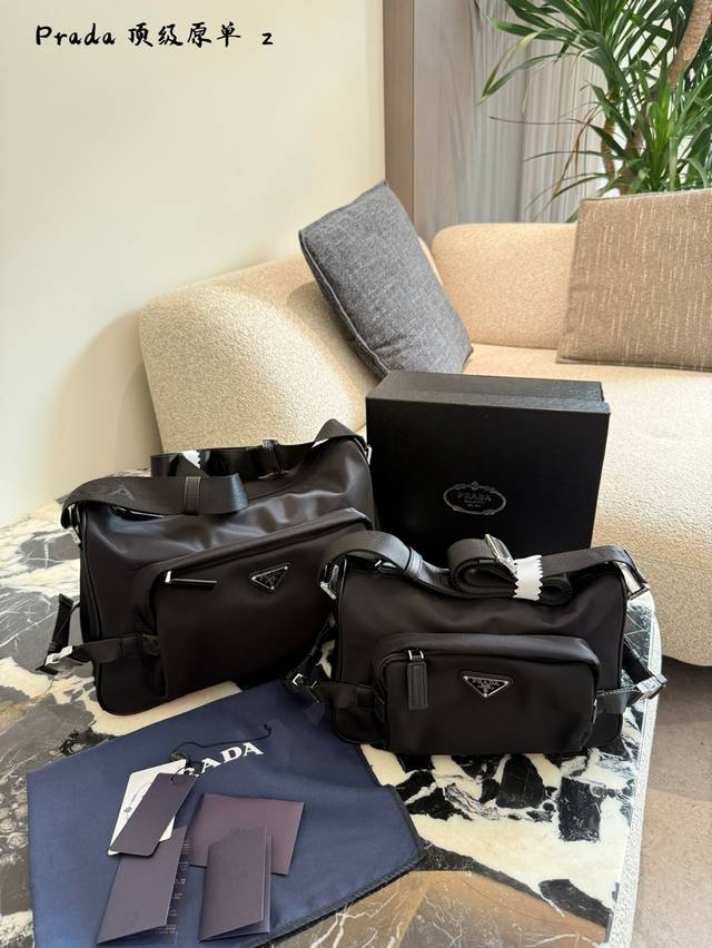 Prada新款男包，真是挖到宝了！ 如果你还在纠结选哪款男包，那一定要看看Prada这几款再生尼龙新作[喝奶茶R]！