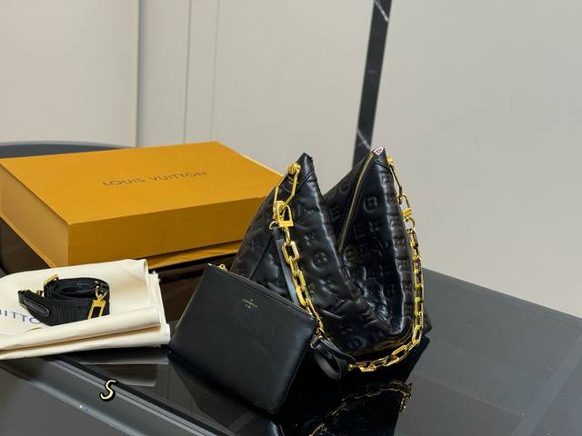 配折叠盒 Lv中古包又一位当红炸子鸡来咯 一只看似中古中矩却又有点标新立异的包。 Hobo腋下包 尺寸:30.27Cm