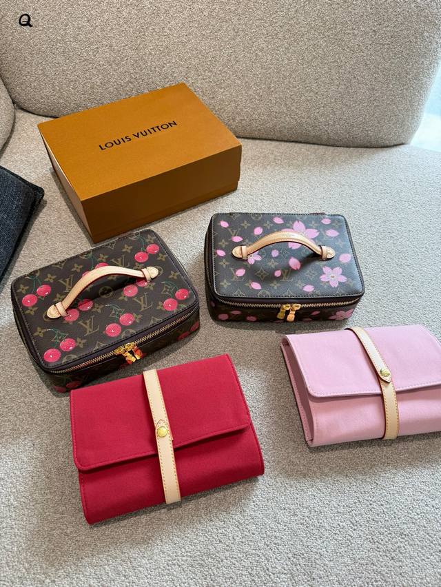 Lv村上隆联名樱花樱桃系列化妆包25Cm Lv村上隆联名樱花樱桃系列化妆包25Cm
