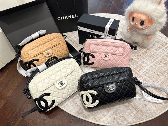 折叠礼盒包装 看腻了康鹏系列的Vivian、盒子包和小腋下这支书包扣康鹏单肩成了我最近的新宠奶茶配色与法式复古优雅浑然天成真的是太高级了New 尺寸25*16