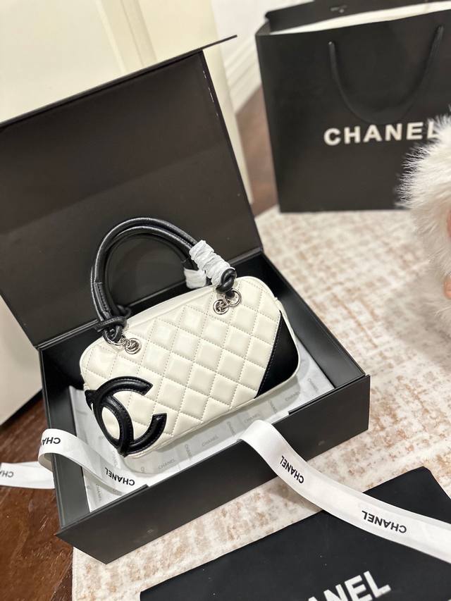 折叠礼盒包装 Chanel 小香家 中古包香奈儿宝藏级 康鹏相机包对版细节 黑白拼色尺寸 22