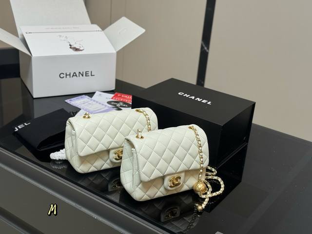 折叠盒飞机盒 Size：17*13Cm 20*12Cm 香奈儿 金球方胖子 柔软舒适又百搭 手感软软糯糯了